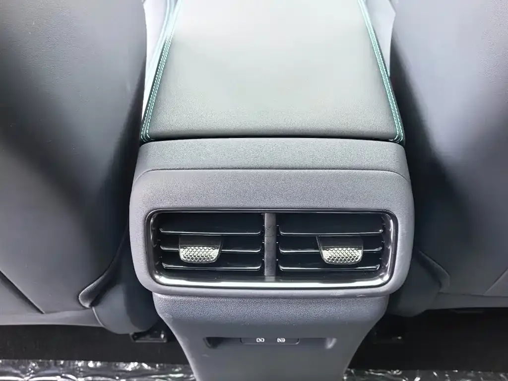 BYD Seal 06GT — фото 7