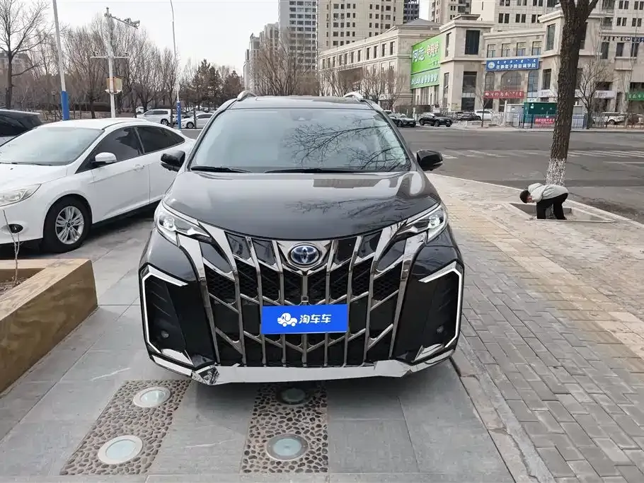 Toyota Sienna 2023 из CN, фото 9