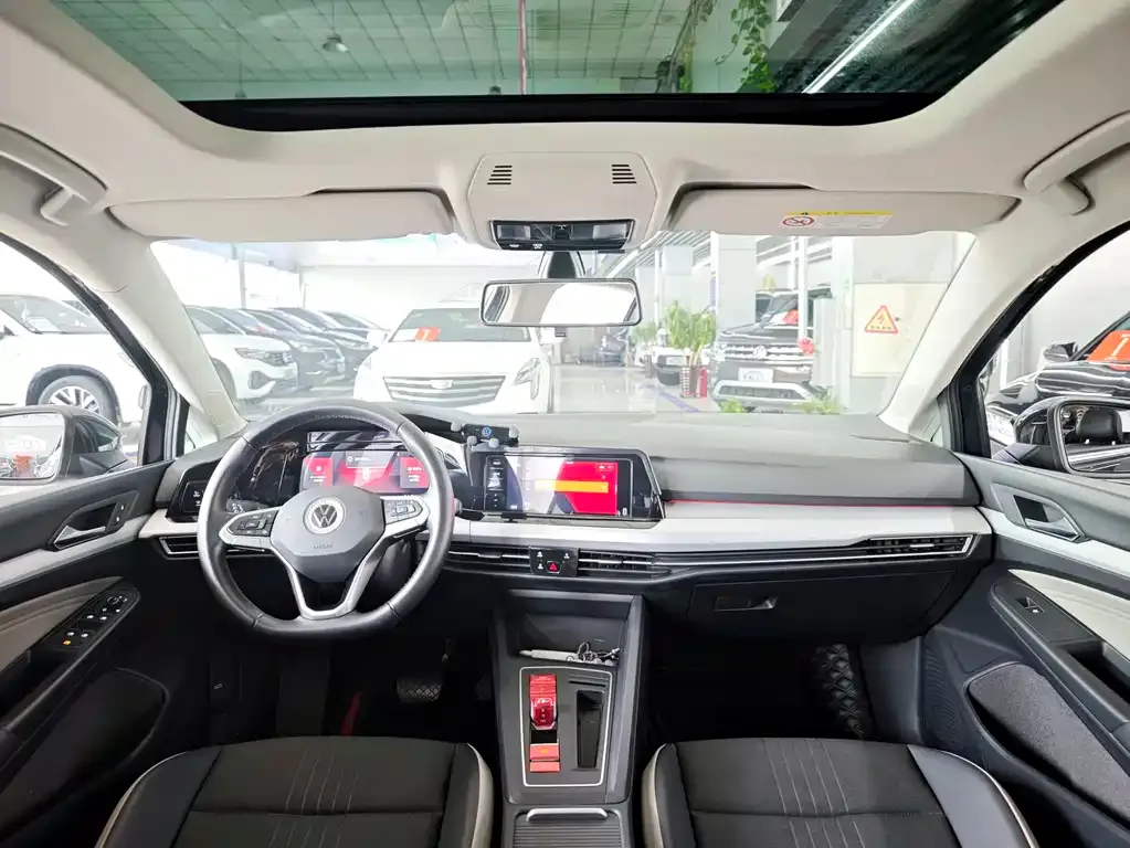 Volkswagen Golf 2021 из CN, фото 8