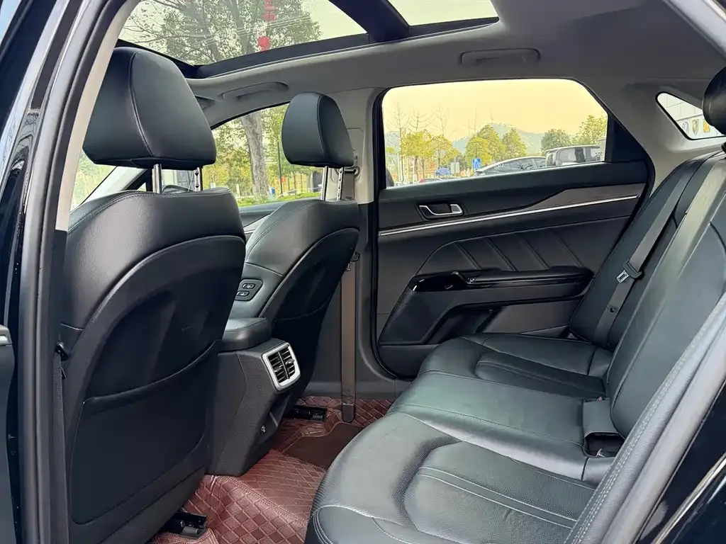 Kia K5 2022 из CN, фото 6