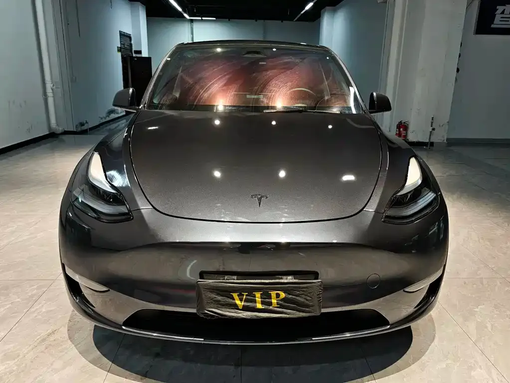 Tesla Model Y — фото 7