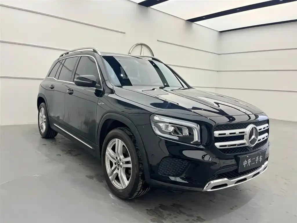 Mercedes-Benz GLB — фото 10