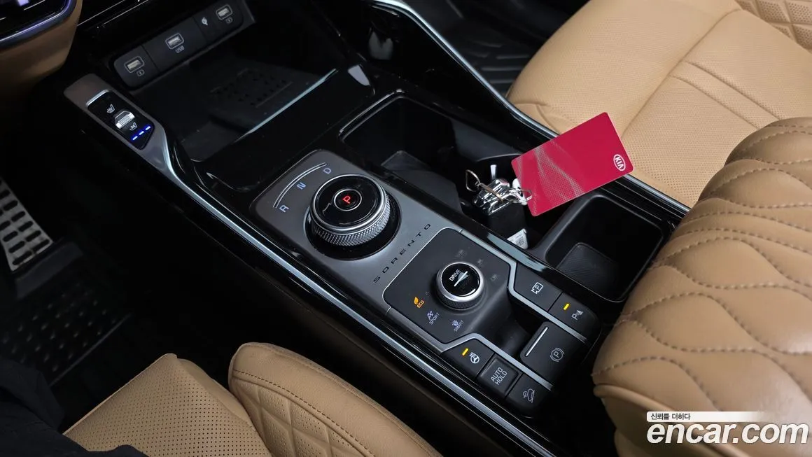 Kia Sorento — фото 9