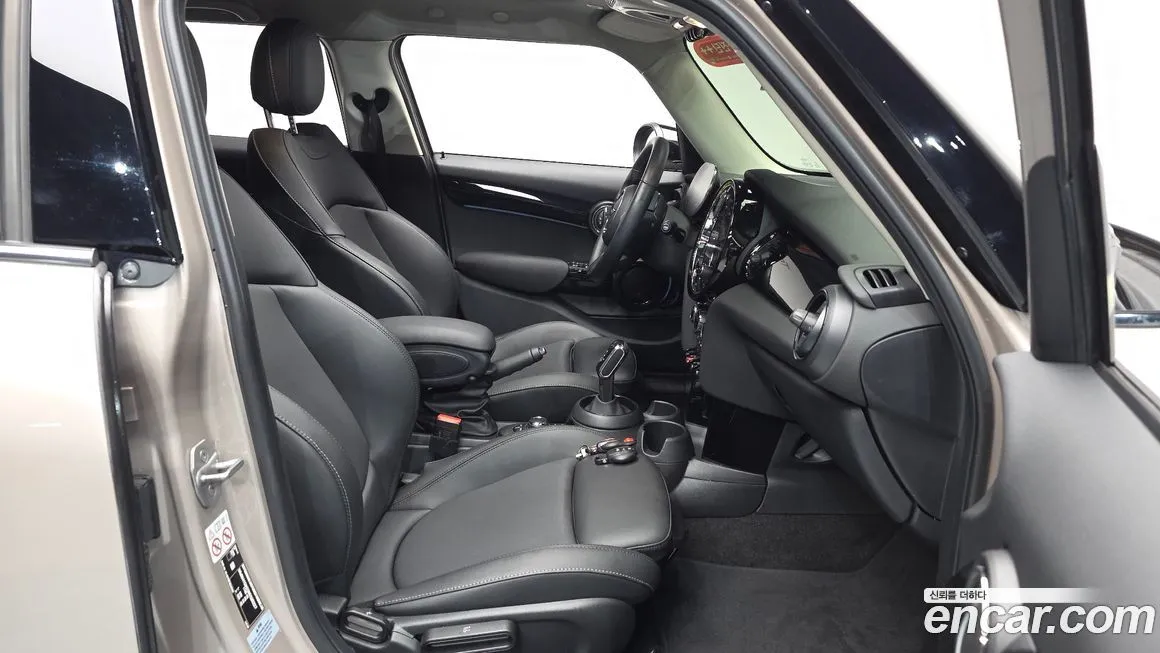 Mini Cooper 2022 из KR, фото 9