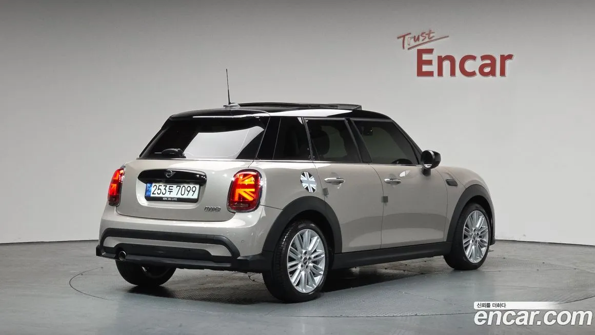 Mini Cooper 2022 из KR, фото 7