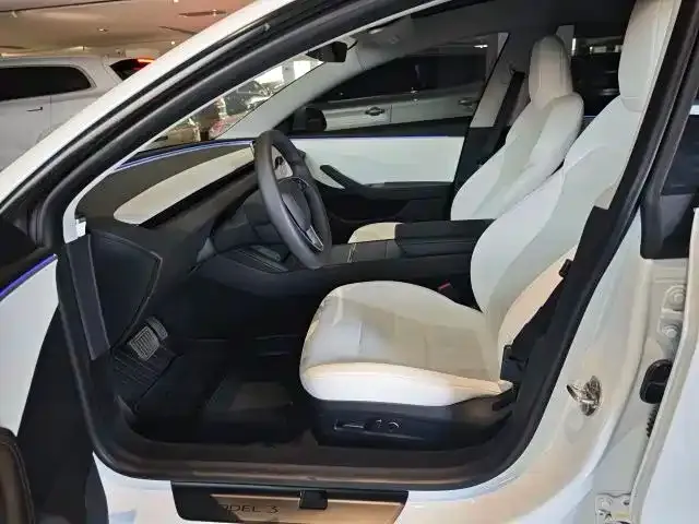 Tesla Model 3 — фото 5
