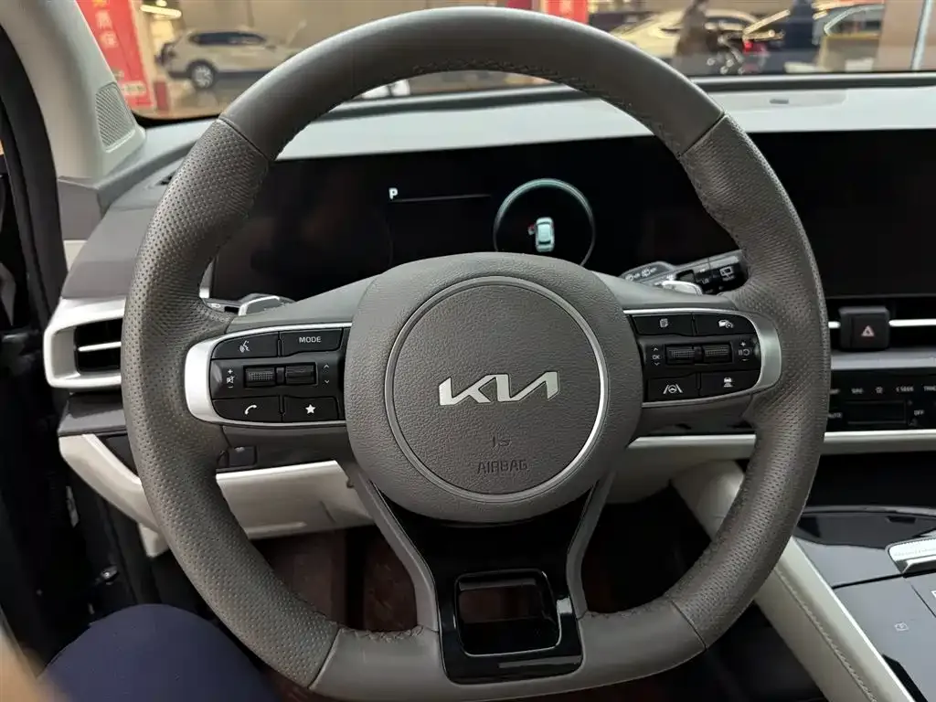 Kia Sportage 2023 из CN, фото 6
