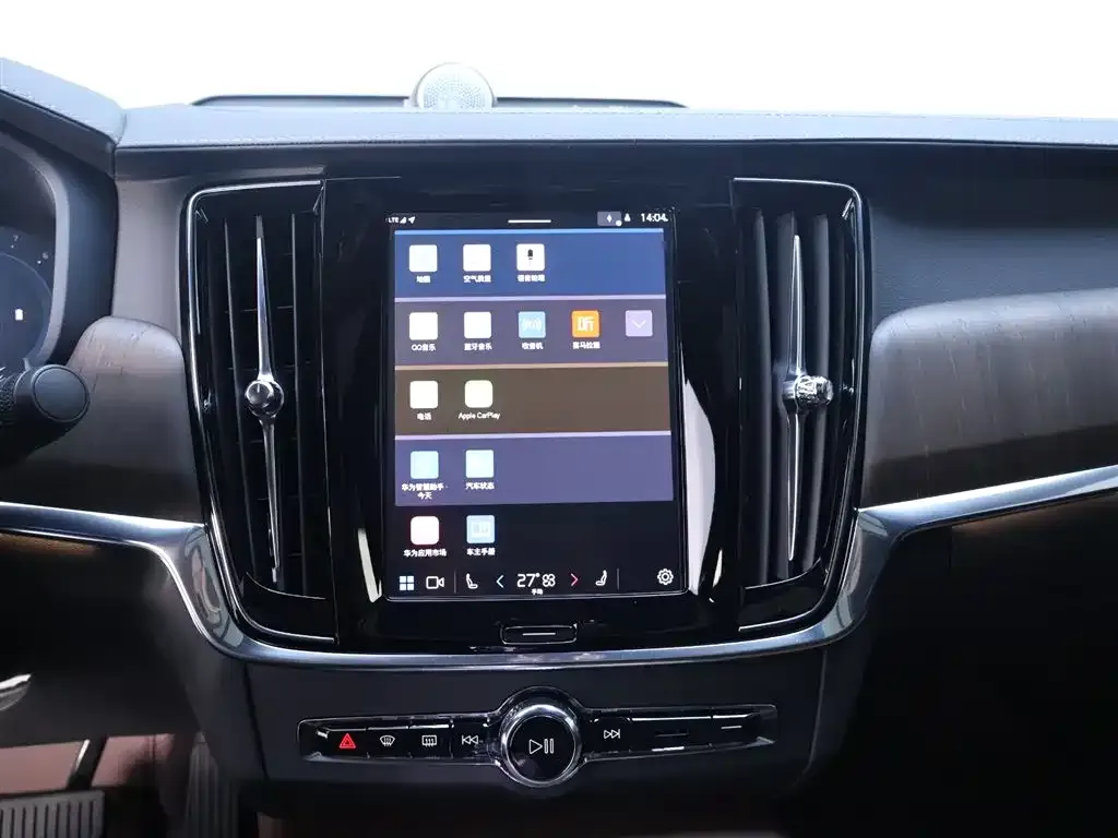 Volvo S90 2025 из CN, фото 2