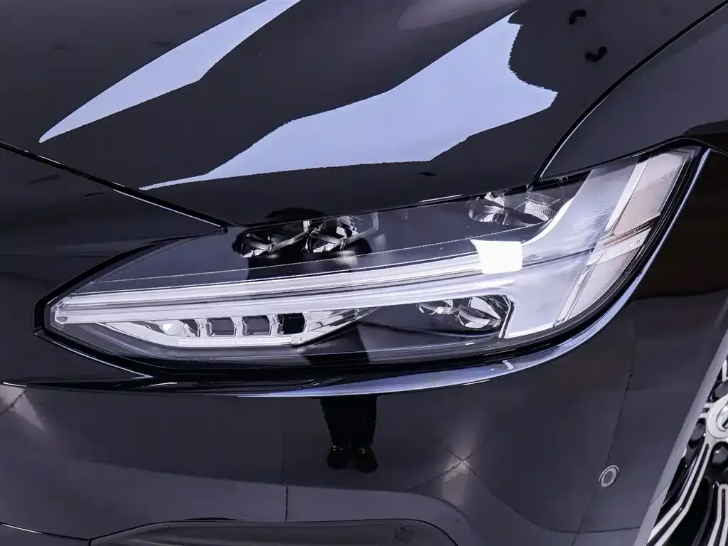 Volvo S90 2025 из CN, фото 10