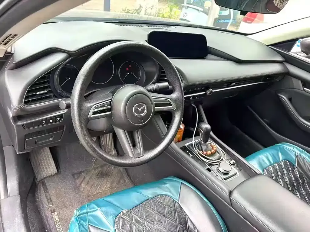 Mazda 3 Axela 2022 из CN, фото 2