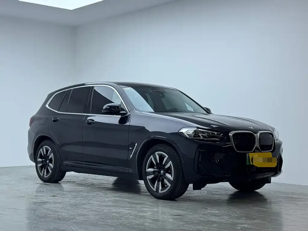 BMW iX3 2024 из CN, фото 8