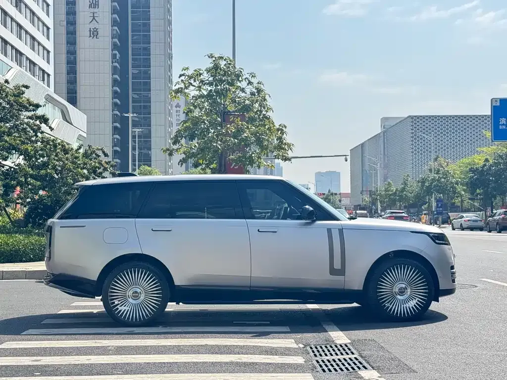 Land Rover Range Rover 2023 из CN, фото 9
