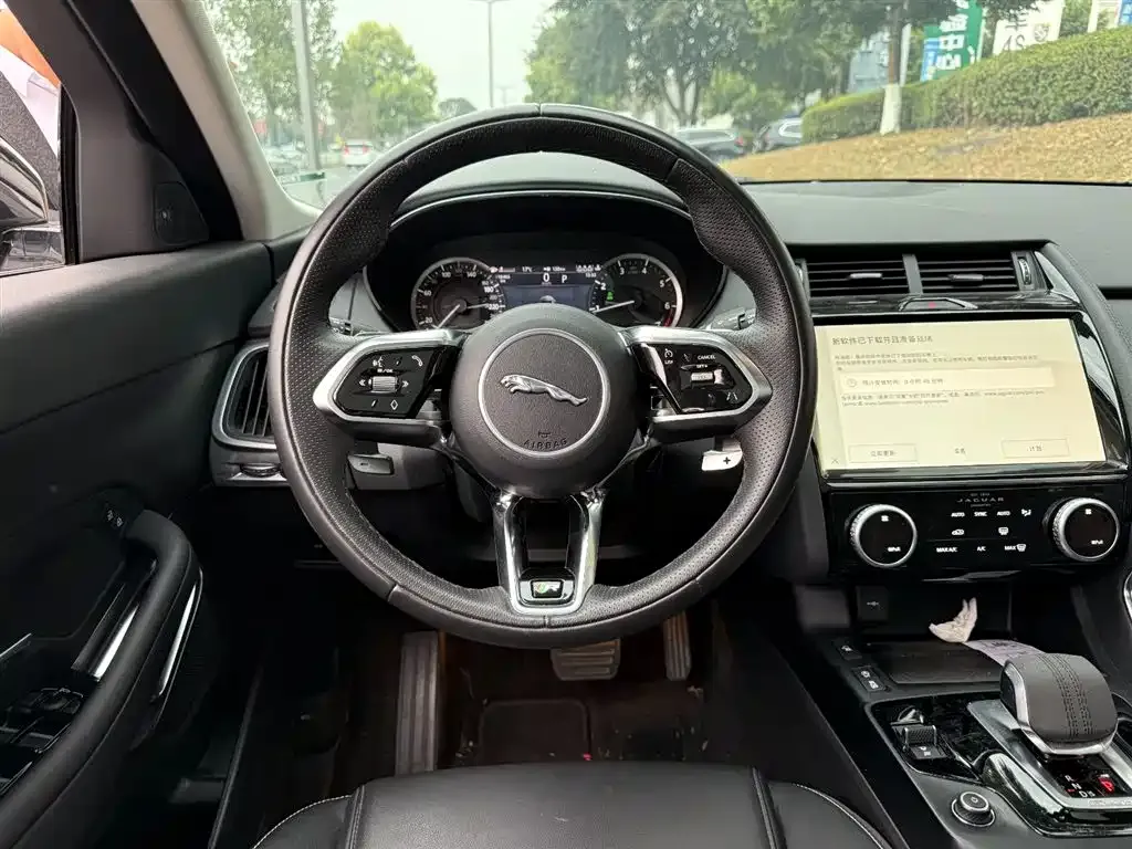 Jaguar E-PACE 2024 из CN, фото 9