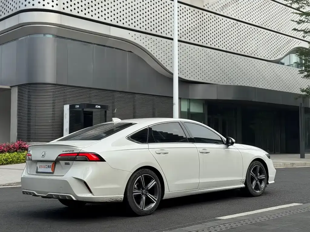 Honda Inspire 2023 из CN, фото 6