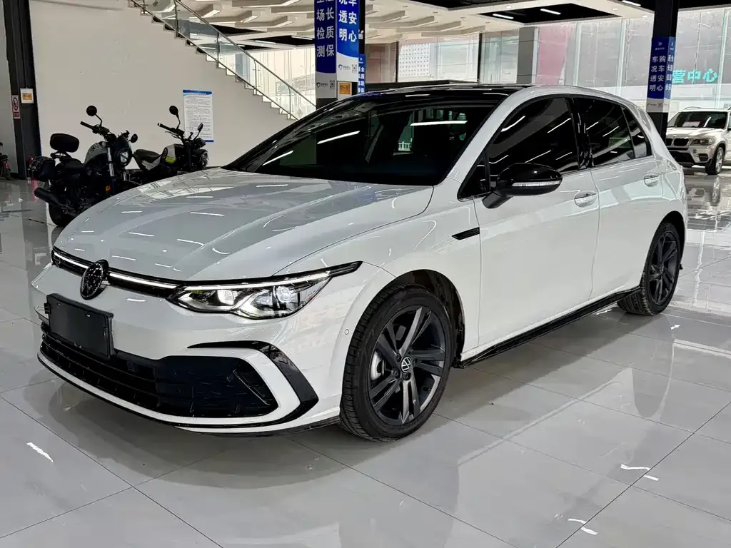 Volkswagen Golf 2021 из CN, фото 1