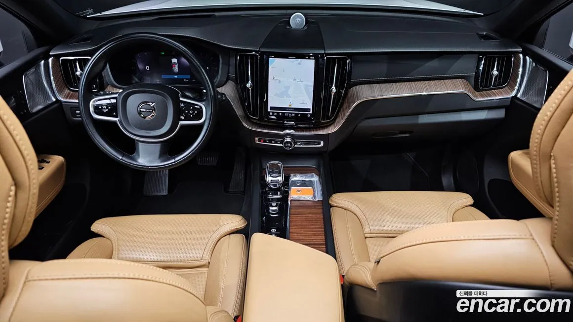 Volvo XC60 2022 из KR, фото 7