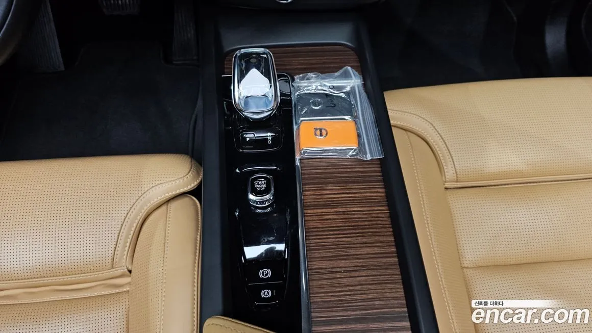 Volvo XC60 2022 из KR, фото 9