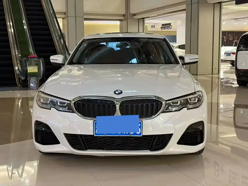 BMW 3 Series 2021 из CN, фото 2