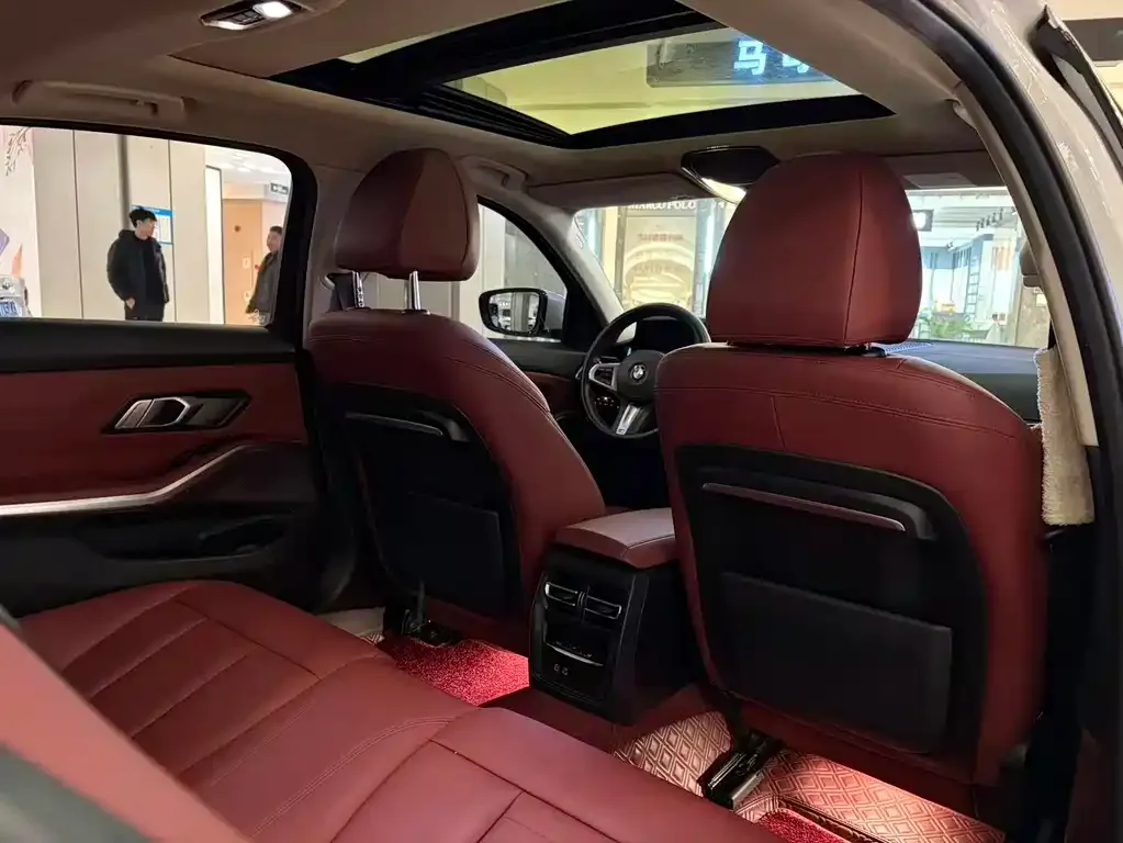 BMW 3 Series 2021 из CN, фото 6