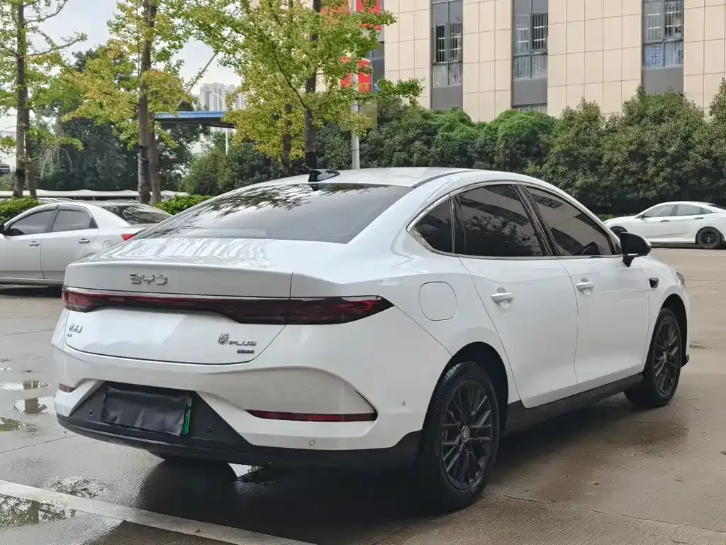 BYD Qin PLUS — фото 6