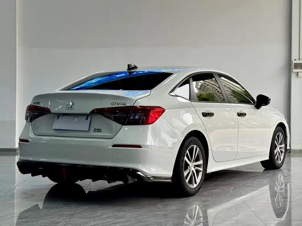 Honda Civic — фото 5