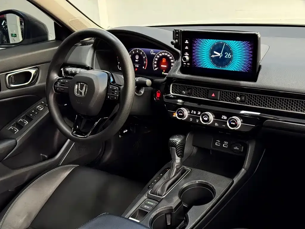 Honda Civic — фото 7