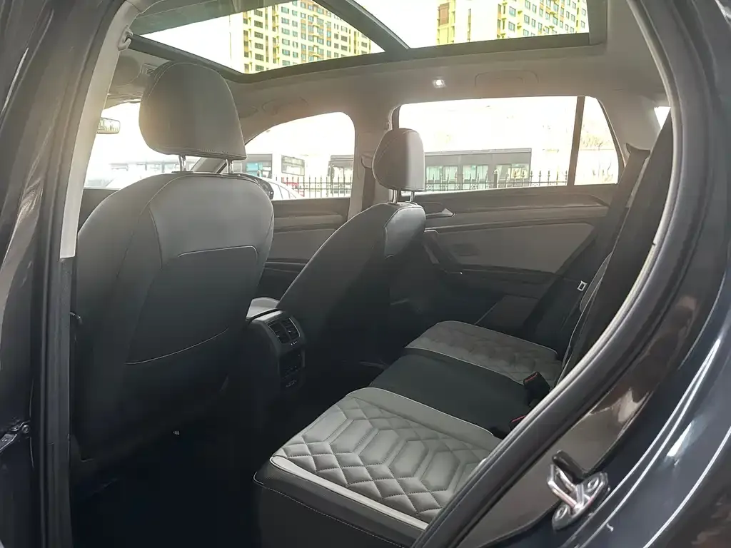 Volkswagen Tayron 2022 из CN, фото 9