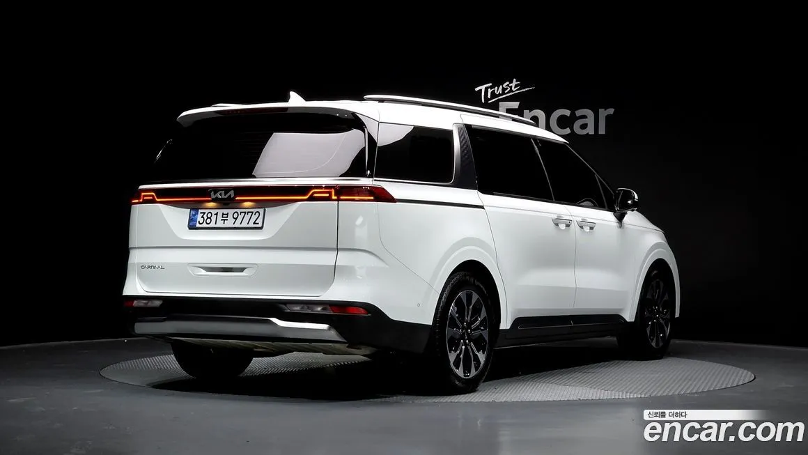 Kia Carnival — фото 2
