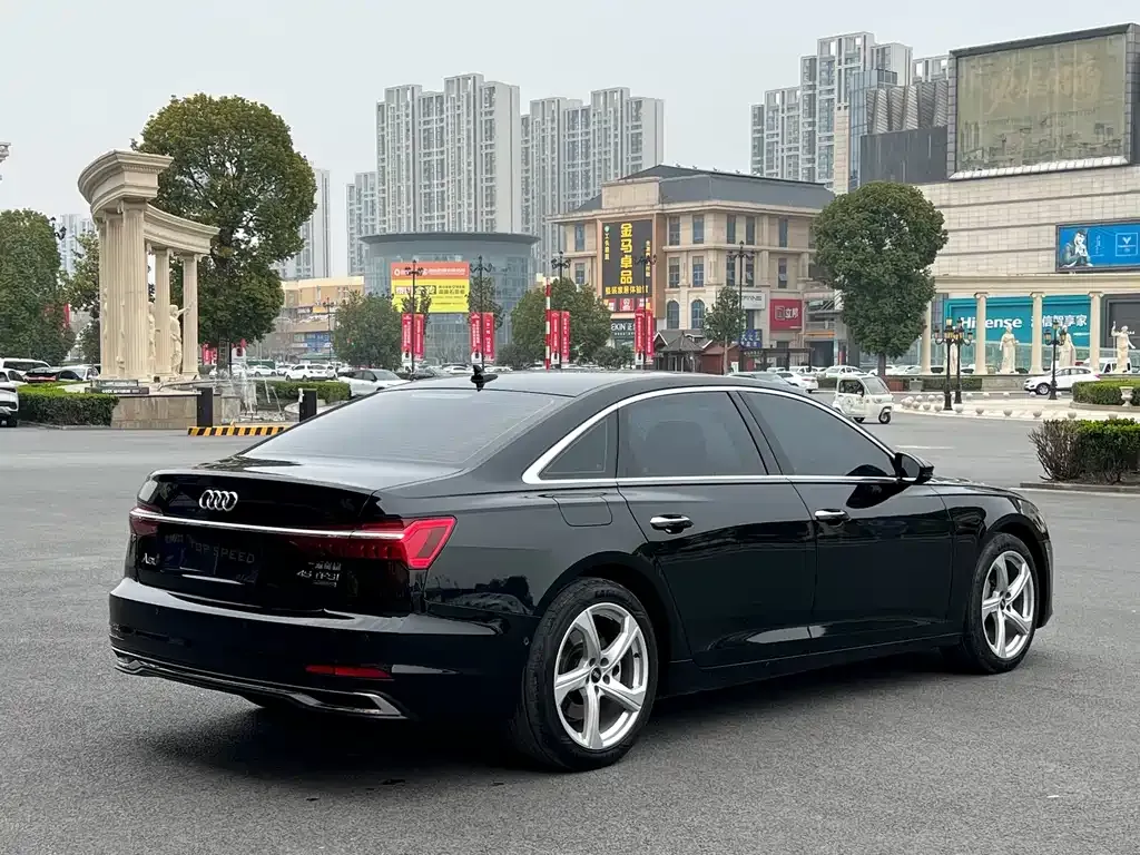 Audi A6L — фото 5