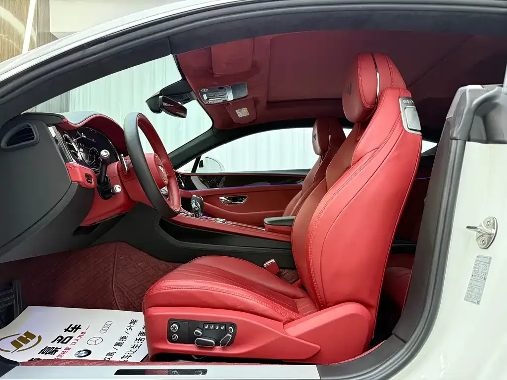 Bentley Continental 2023 из CN, фото 7
