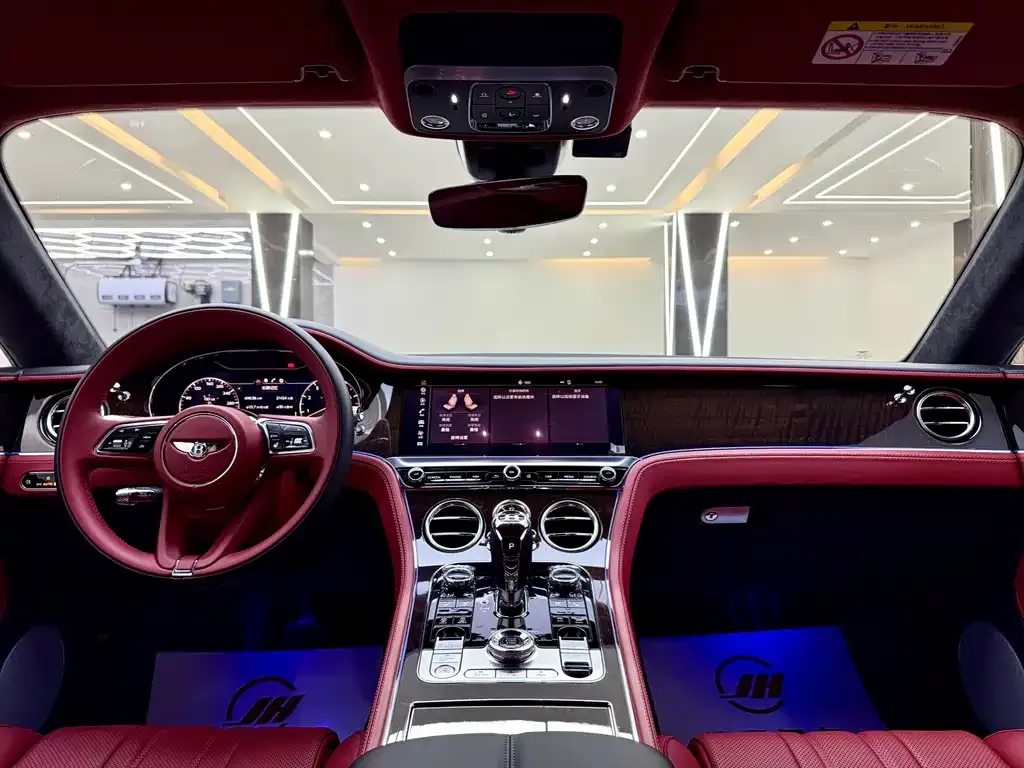 Bentley Continental 2023 из CN, фото 3