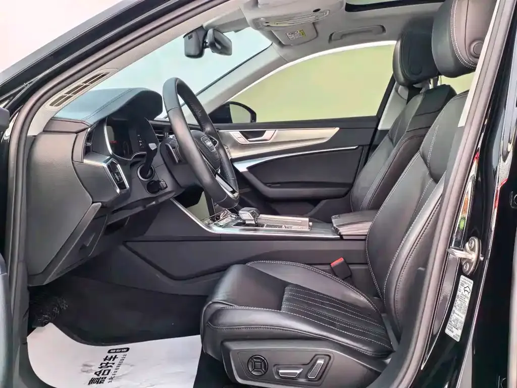 Audi A6L 2022 из CN, фото 4