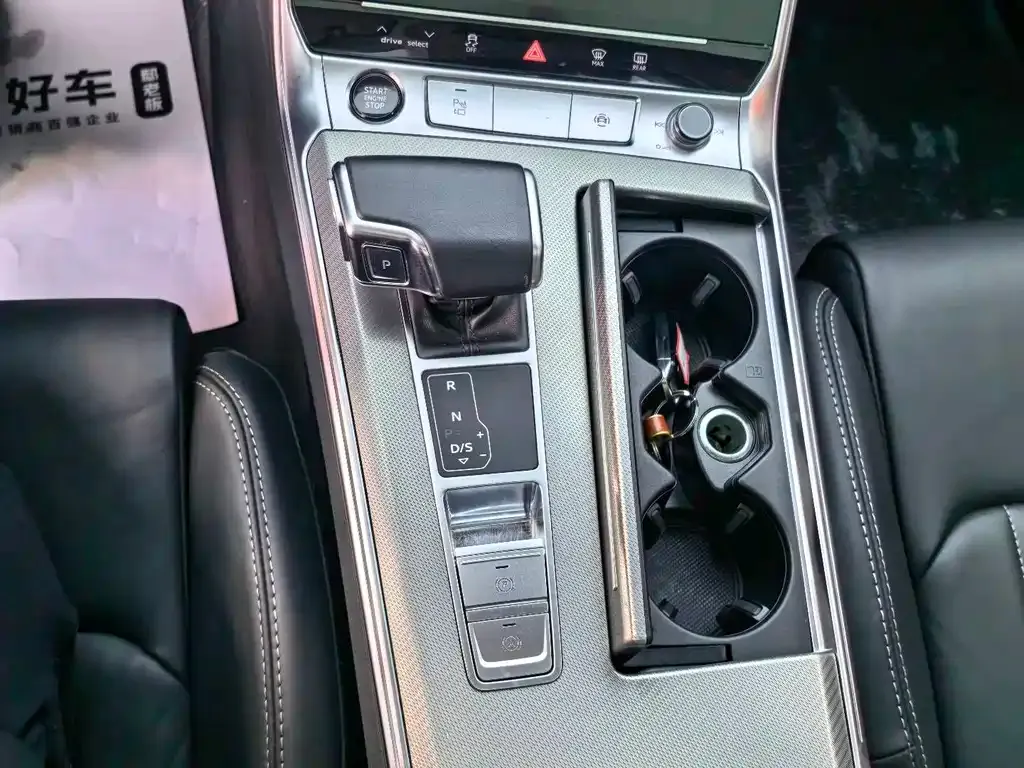 Audi A6L 2022 из CN, фото 7