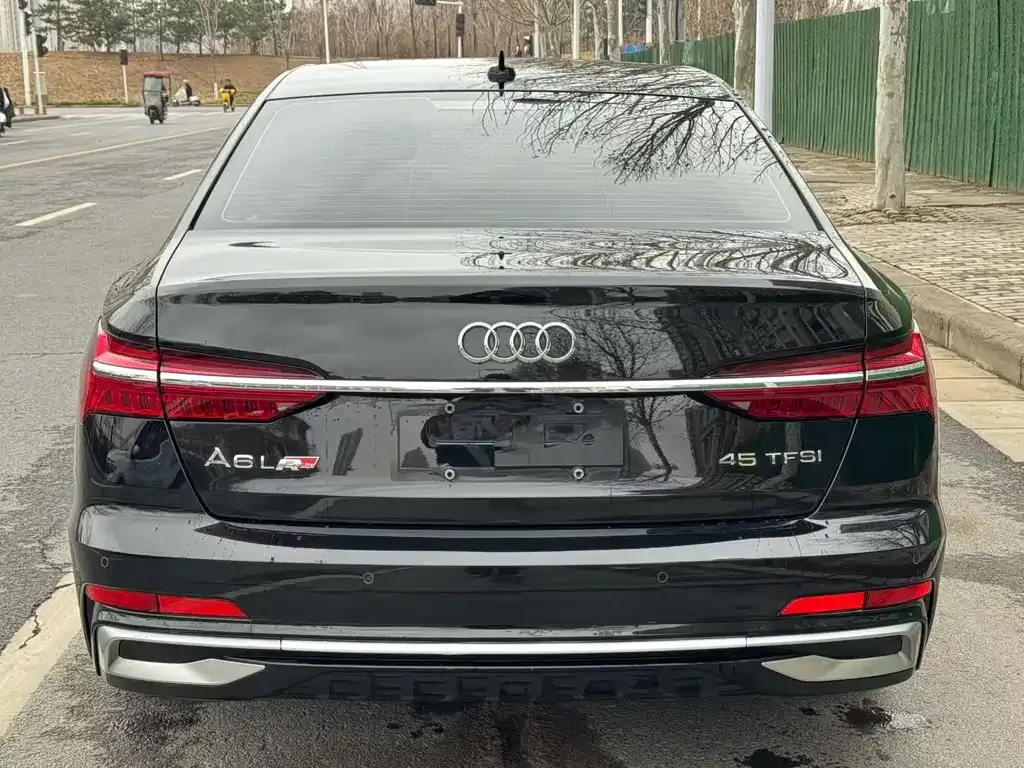 Audi A6L — фото 6