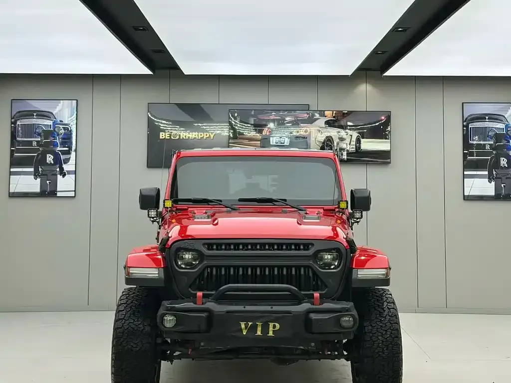 Jeep Wrangler — фото 7