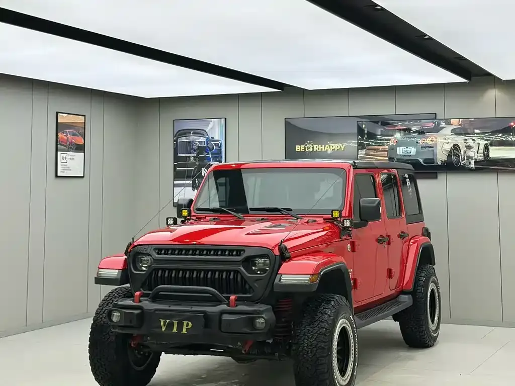 Jeep Wrangler — фото 8