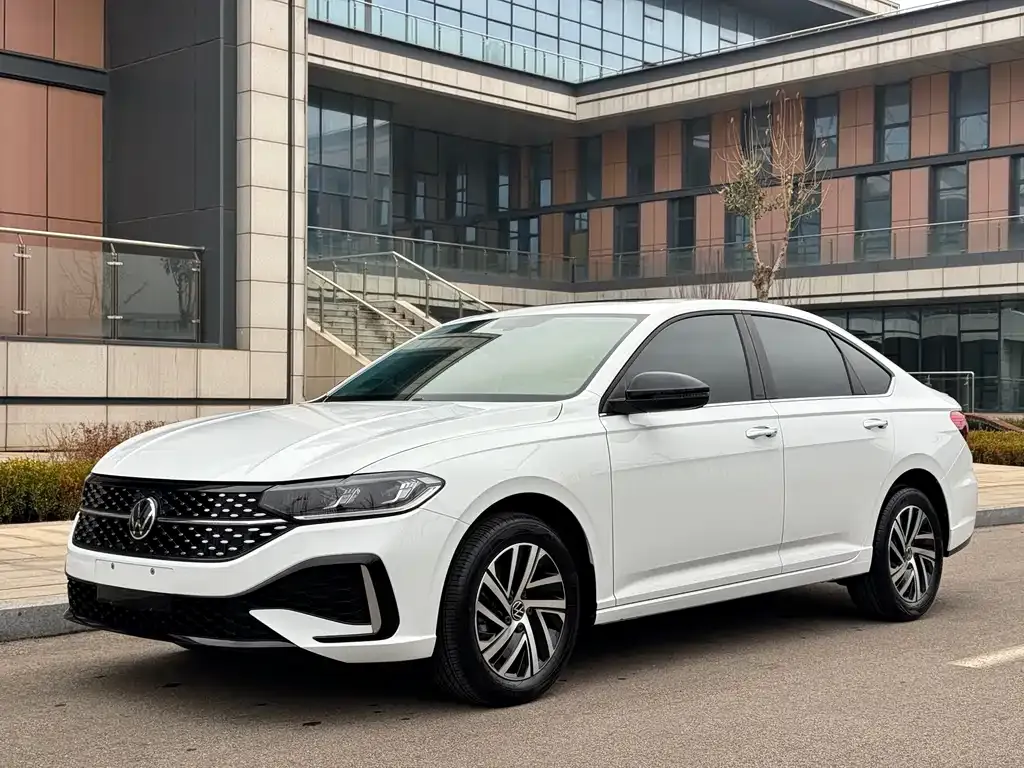 Volkswagen Lavida 2023 из CN, фото 1