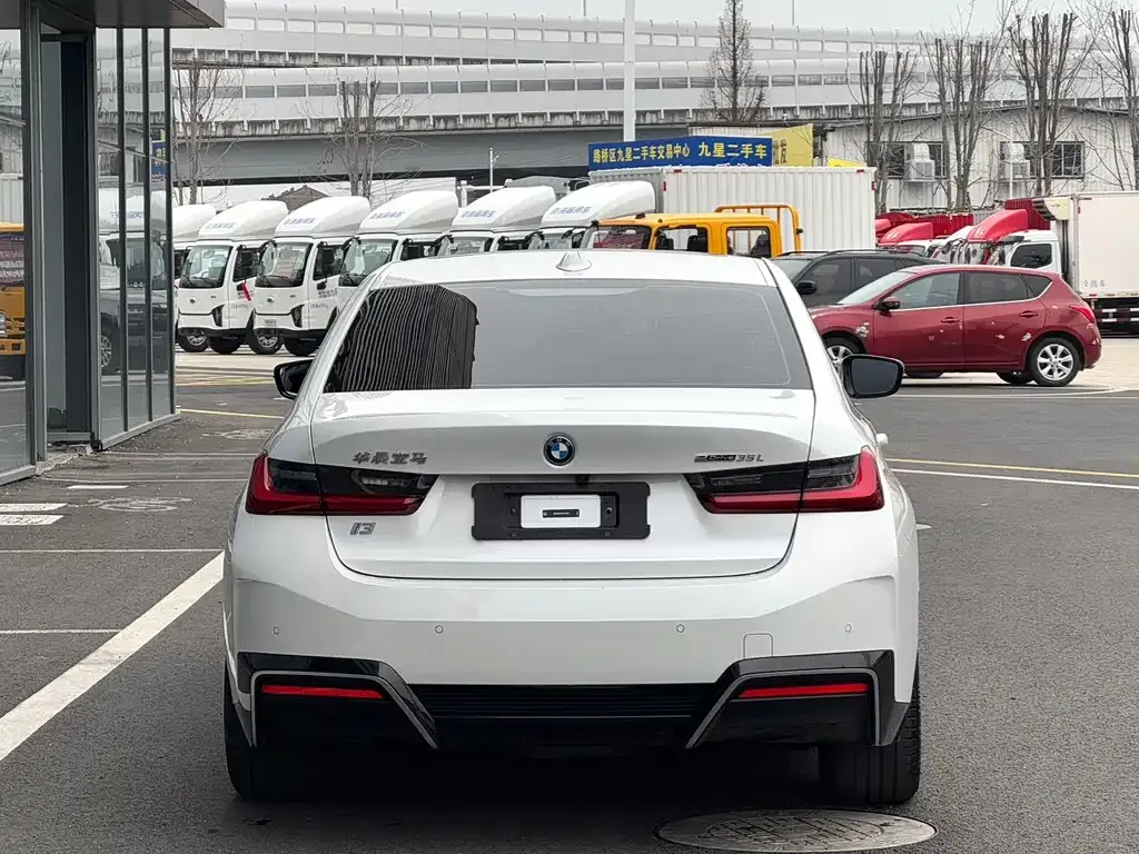 BMW i3 — фото 3