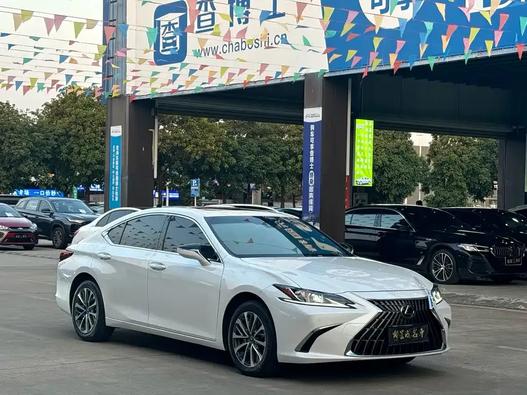 Lexus ES 2023 из CN, фото 6
