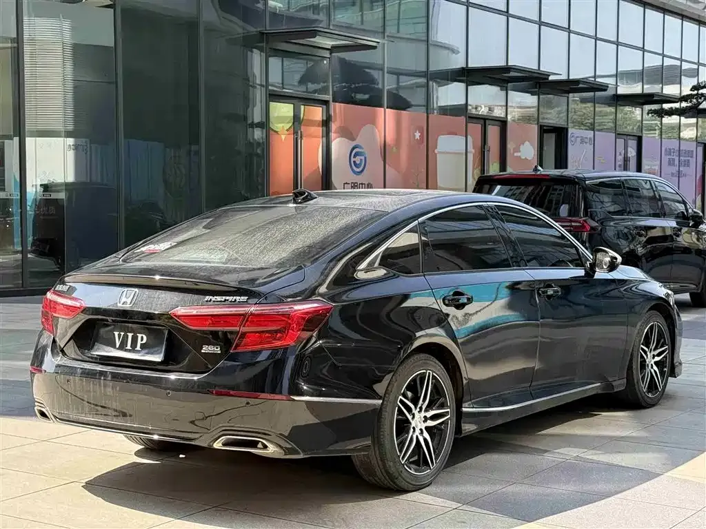 Honda Inspire — фото 10