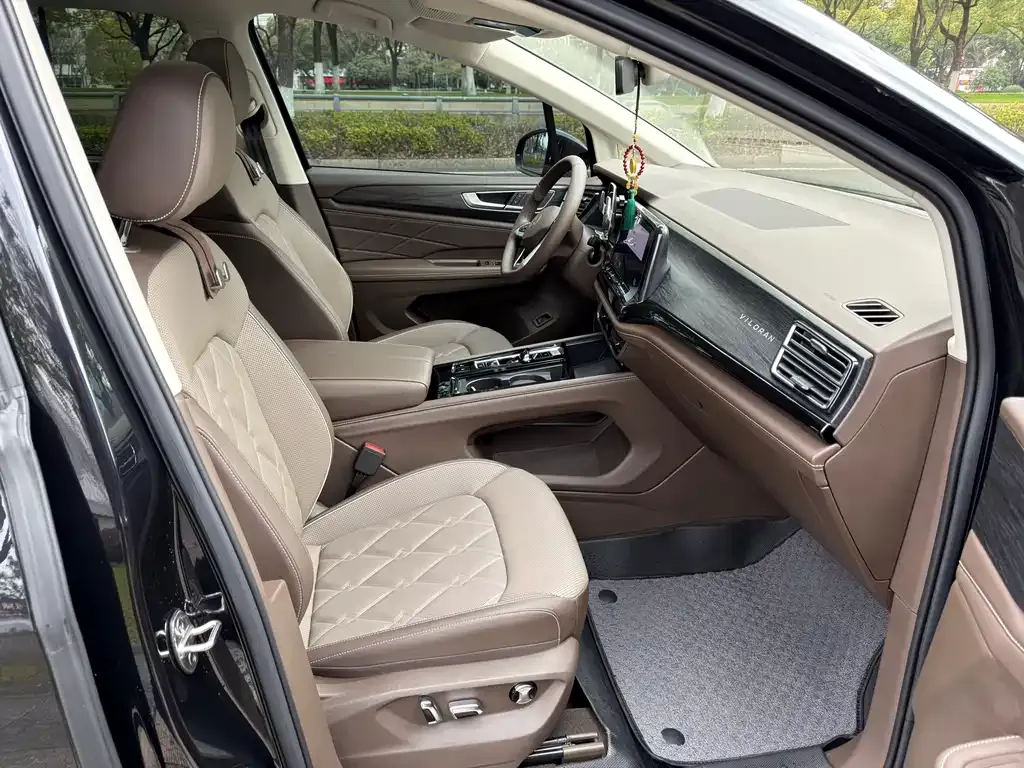 Volkswagen Viloran 2025 из CN, фото 10