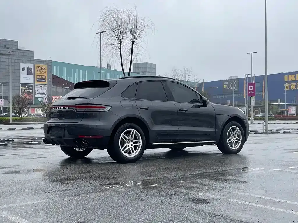 Porsche Macan — фото 7