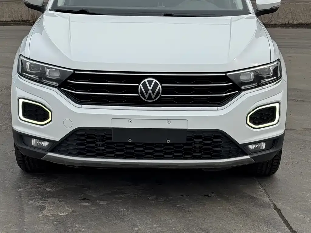 Volkswagen T-Roc 2023 из CN, фото 7