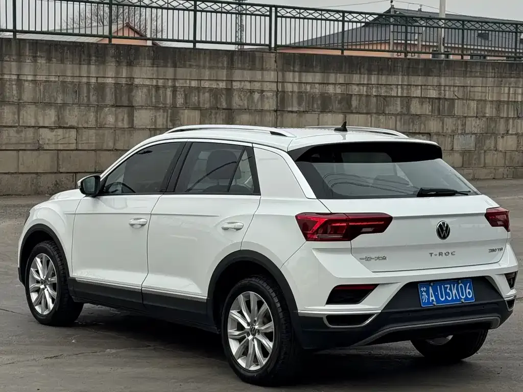 Volkswagen T-Roc 2023 из CN, фото 4