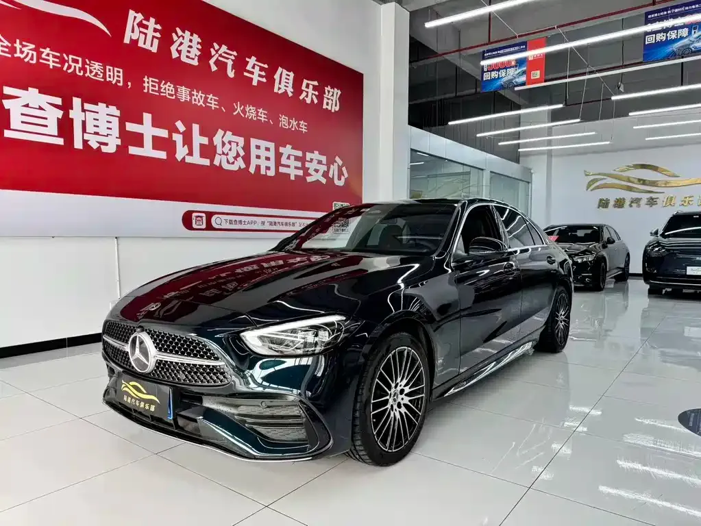 Mercedes-Benz C-Class — фото 1