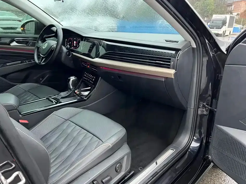 Volkswagen Passat 2021 из CN, фото 7