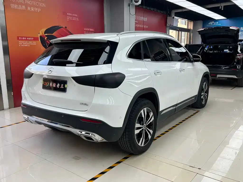 Mercedes-Benz GLA — фото 3