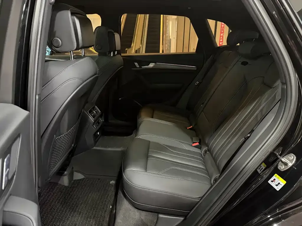 Audi Q5L 2023 из CN, фото 2