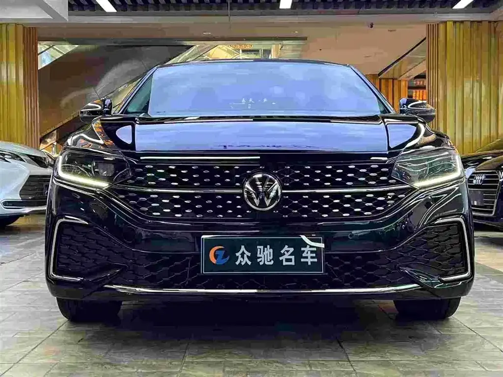 Volkswagen Passat — фото 9