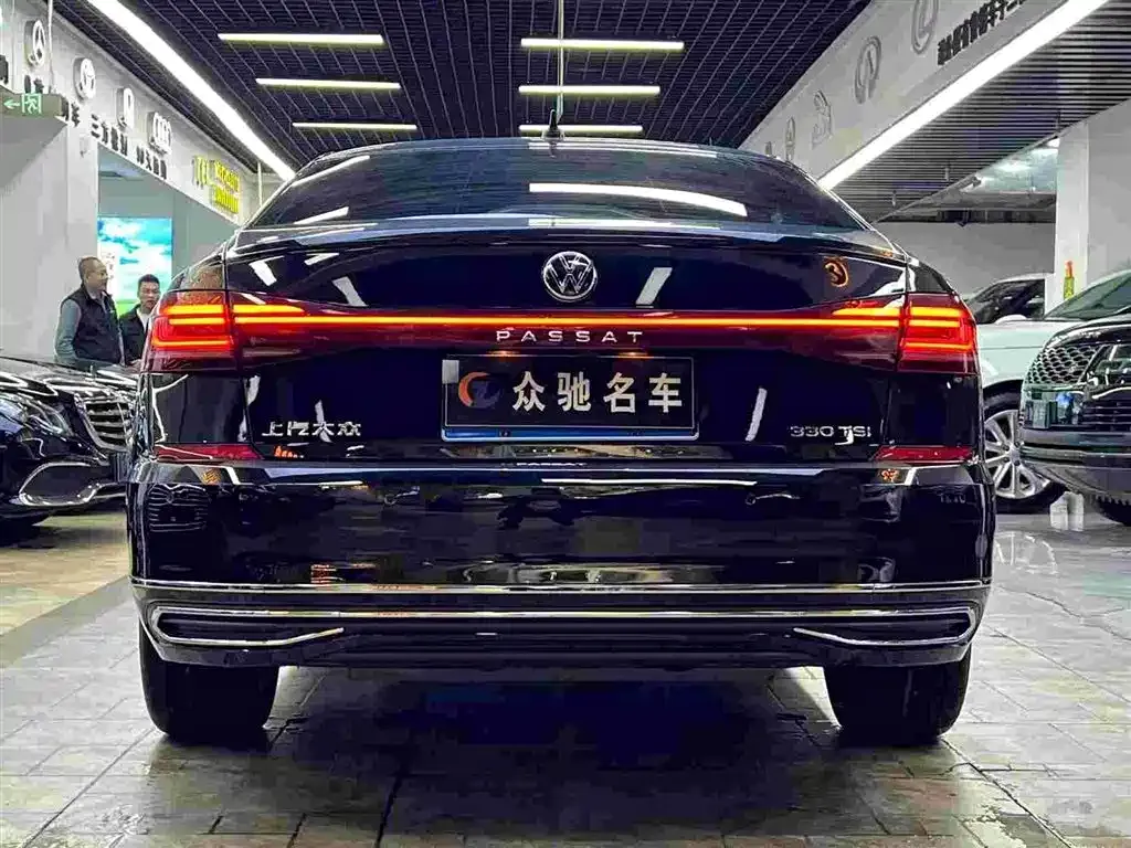 Volkswagen Passat — фото 5